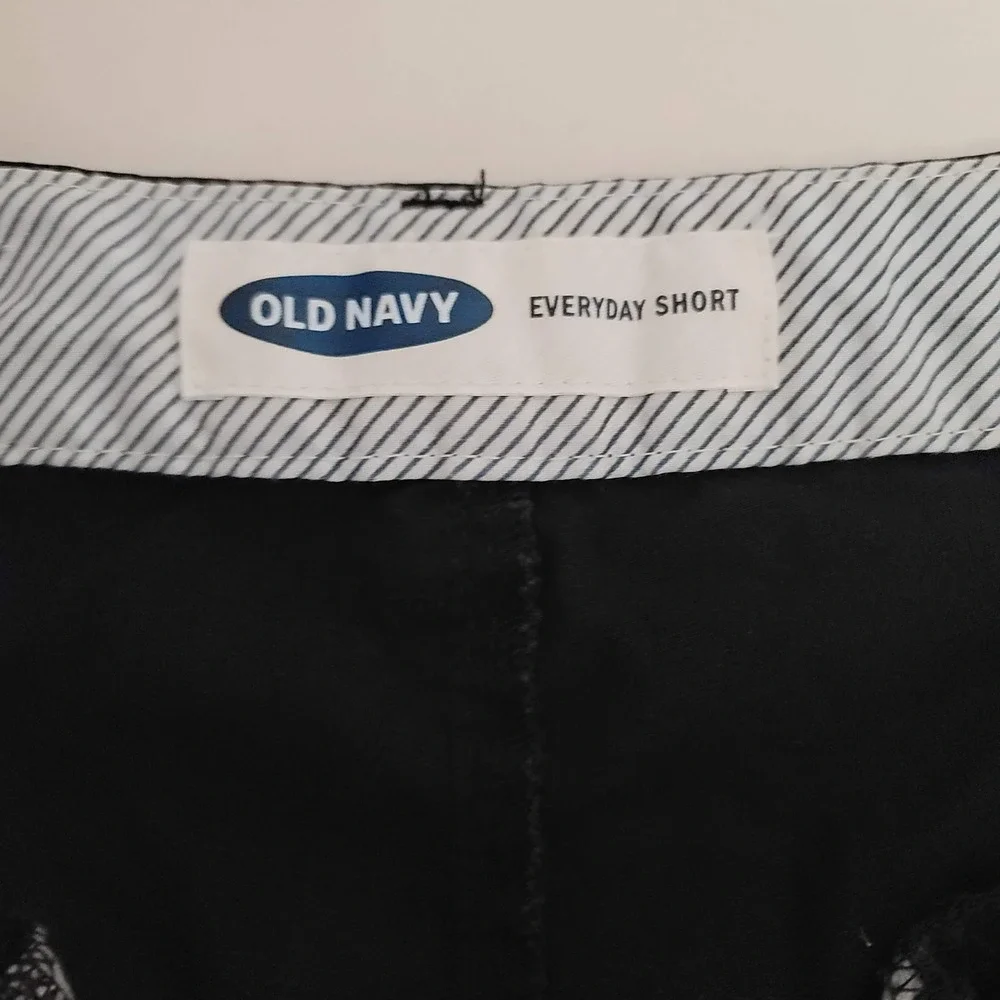 Old Navy Everyday Short Womens 12 Black Chino Twill‎ Mid Rise Preppy Resortwear